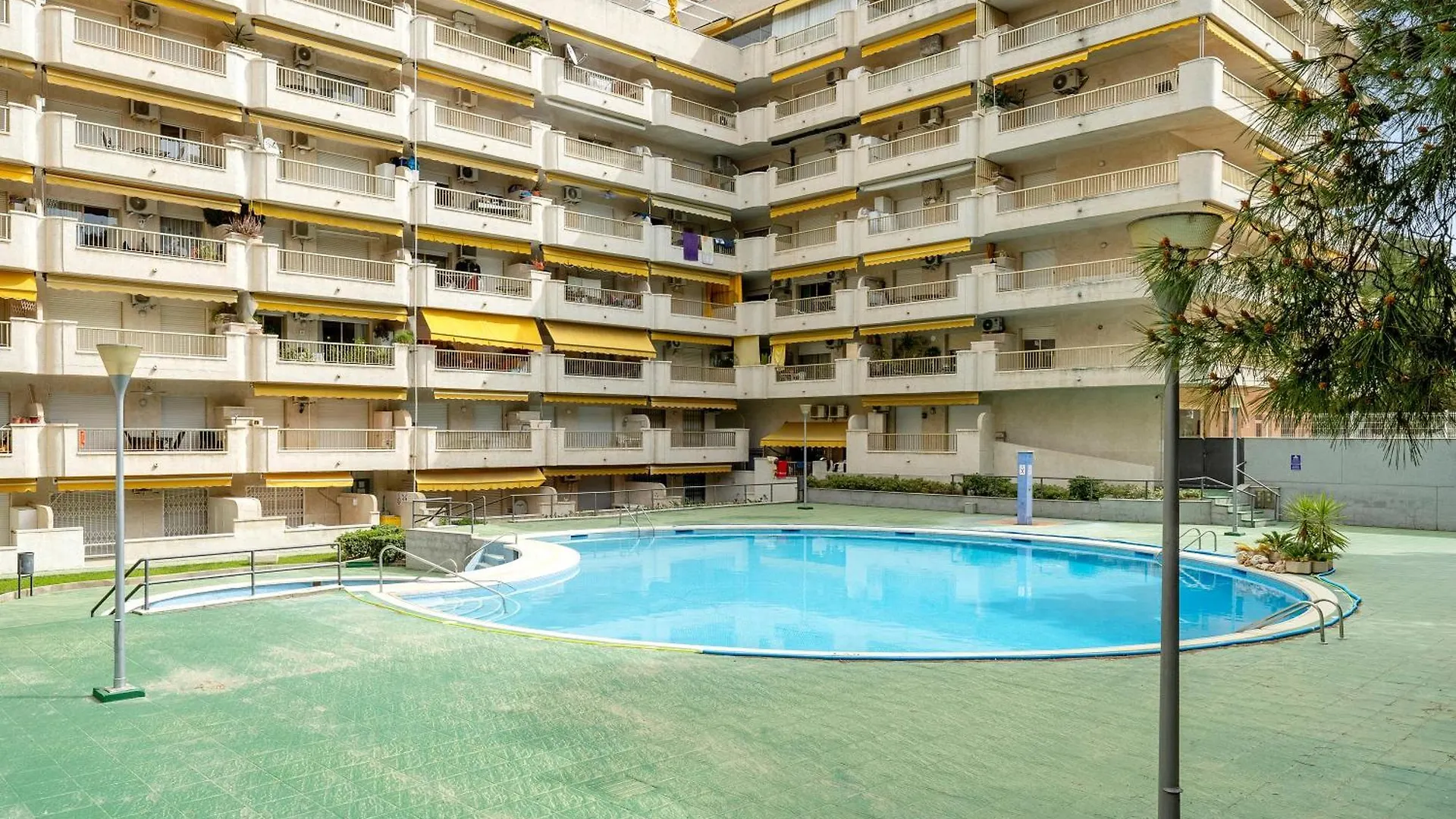 Appartement Piso Ade à Salou 0*,